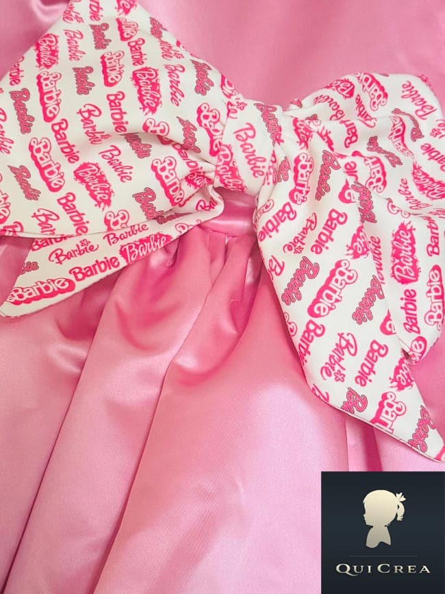 Abito Barbie Bambina - Perfetto per Compleanni e Feste! 5 Abito Barbie Bambina - Dettaglio Fiocco