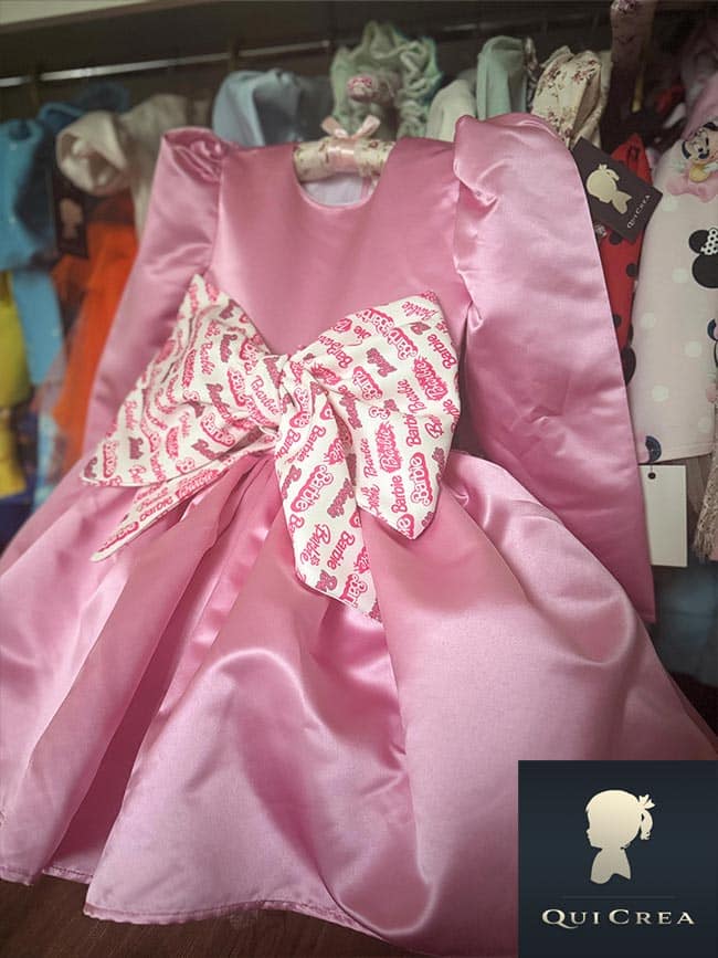 Abito Barbie Bambina - Perfetto per Compleanni e Feste! 3 Abito Barbie Bambina - Vista Laterale