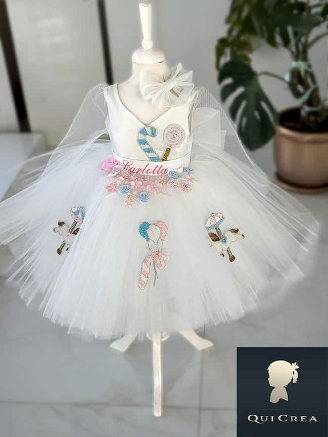 Abito battesimale bianco di lusso in tulle e satin