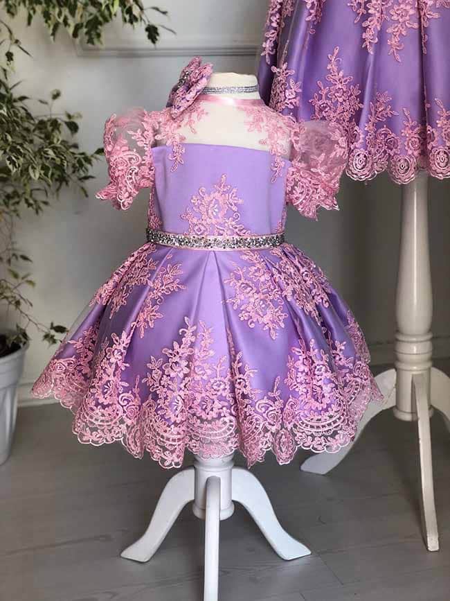 Abito in Pizzo Bambina con Tulle e Fiocco 2 Vestito bambina gonna in tulle con dettagli in pizzo