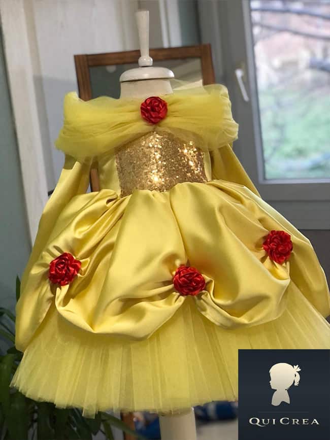 Dettagli del Costume principessa Belle per bambina